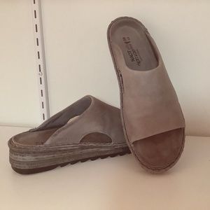 Naot “Ardisia” slide leather sandal, sz 39, vintage slate leather